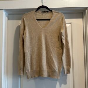 Theory Cashmere V Neck Sweater in Small